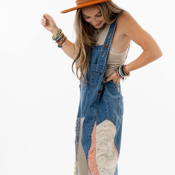 🪺High Hopes Slouchy Denim Overalls - Picture 3 of 9